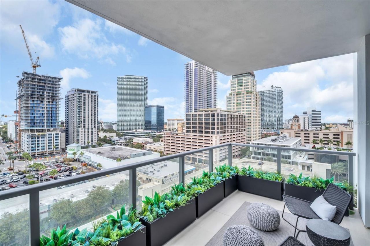 301 1st Street S, Unit 1205, Saint Petersburg, FL 33701 Photo