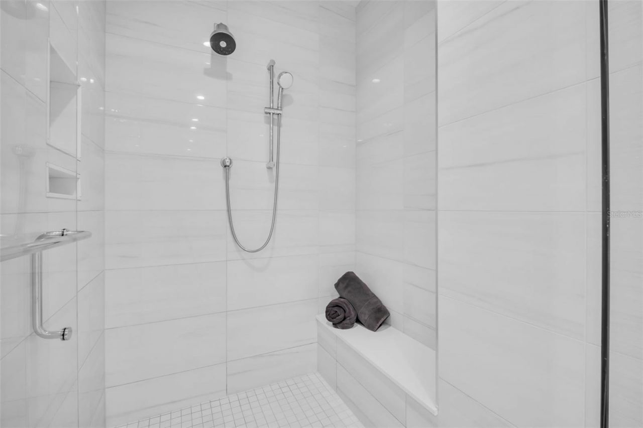 301 1st Street S, Unit 1205, Saint Petersburg, FL 33701 Photo