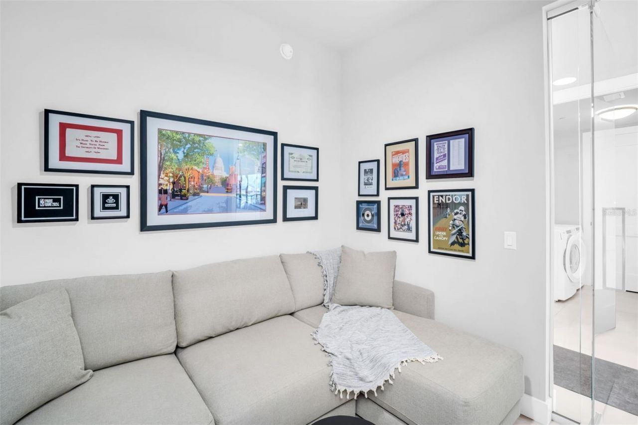 301 1st Street S, Unit 1205, Saint Petersburg, FL 33701 Photo