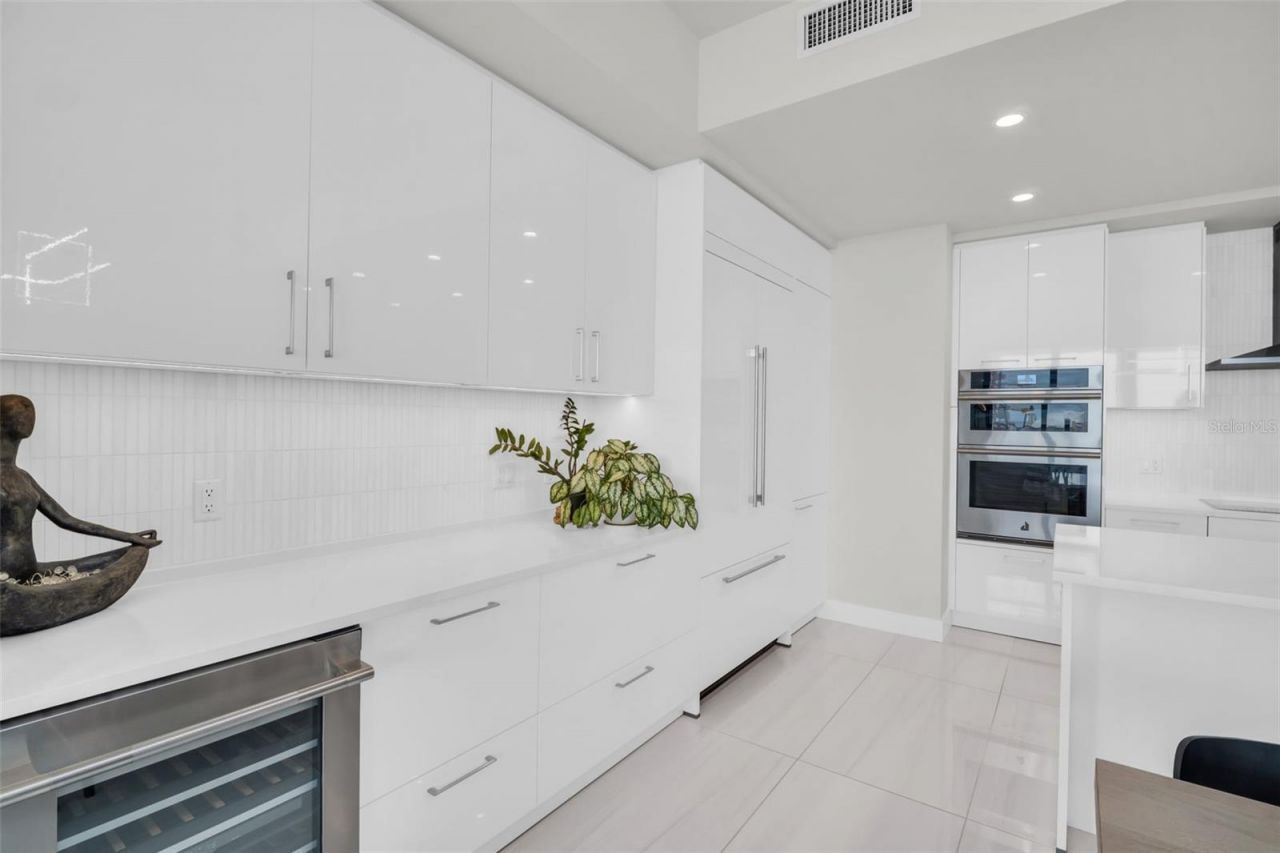 301 1st Street S, Unit 1205, Saint Petersburg, FL 33701 Photo