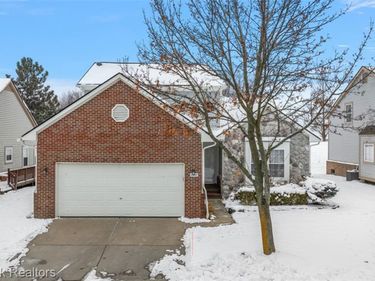 30847 Palmer Drive, Novi, MI 48377