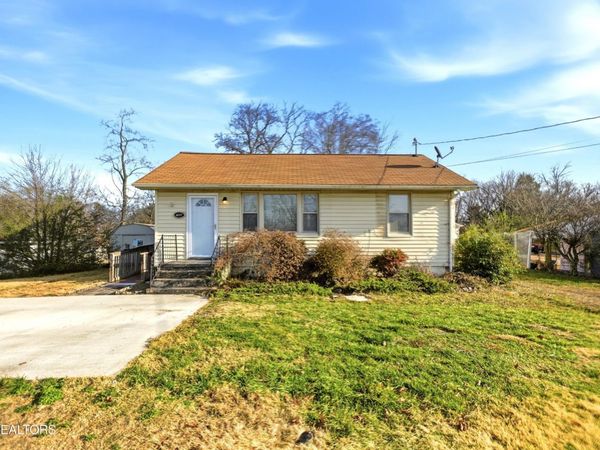 407 Oakcrest Rd , Knoxville, TN 37912