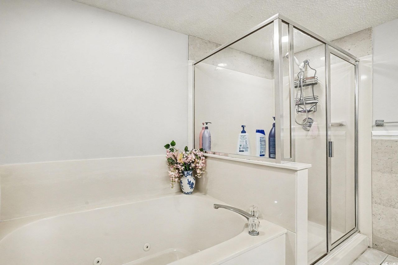 102 North Ocean Blvd. Photo 16