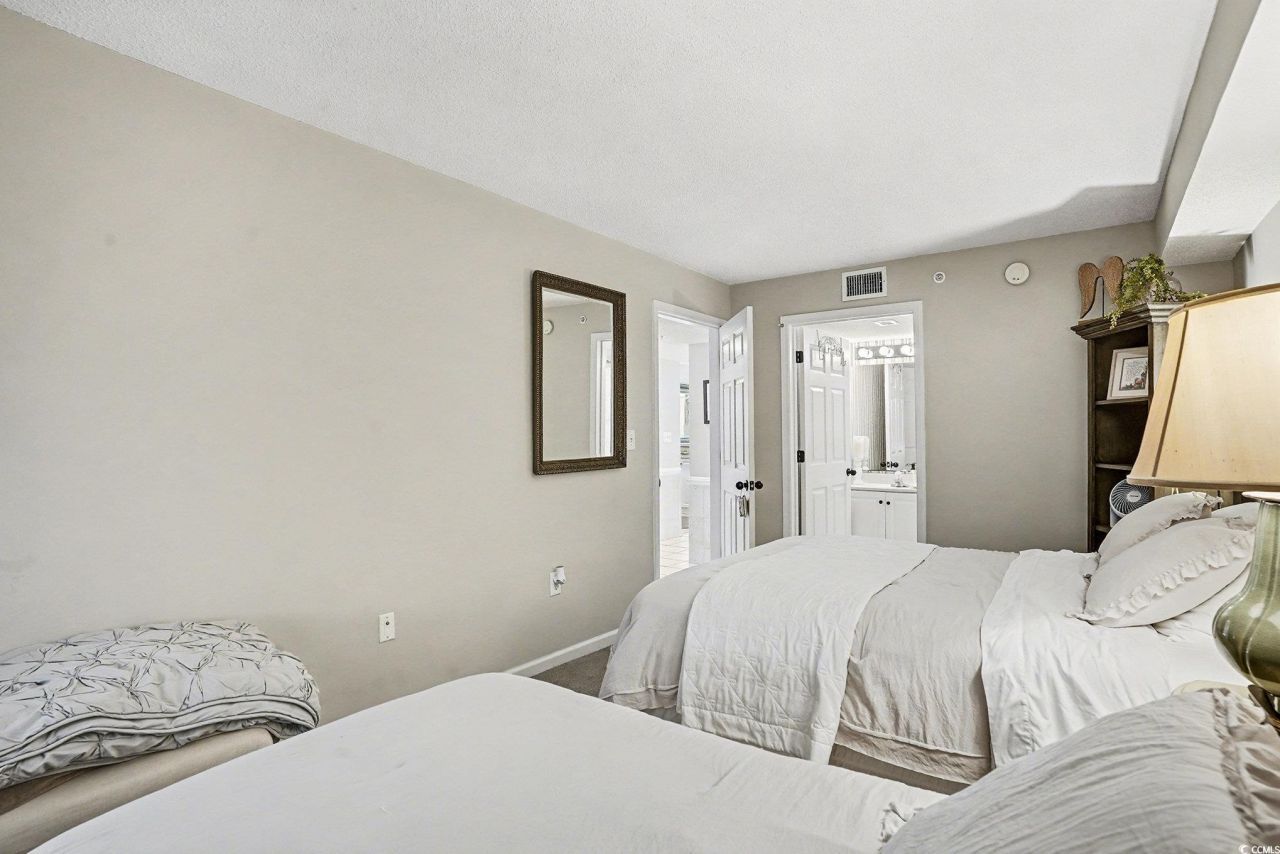 102 North Ocean Blvd. Photo 20