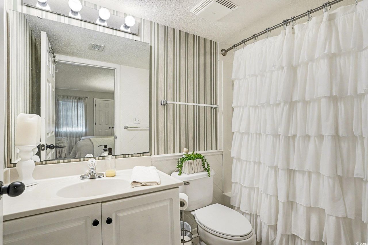 102 North Ocean Blvd. Photo 22