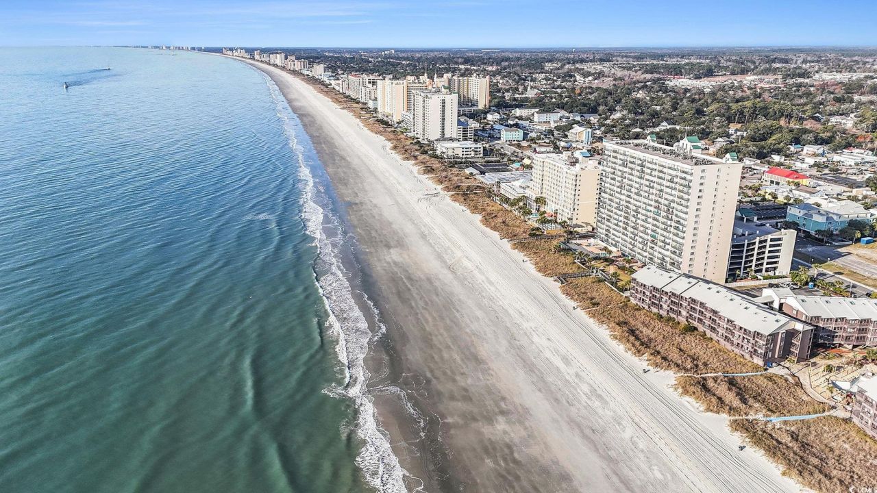 102 North Ocean Blvd. Photo 32