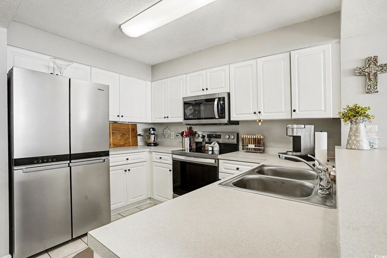 102 North Ocean Blvd. Photo 8