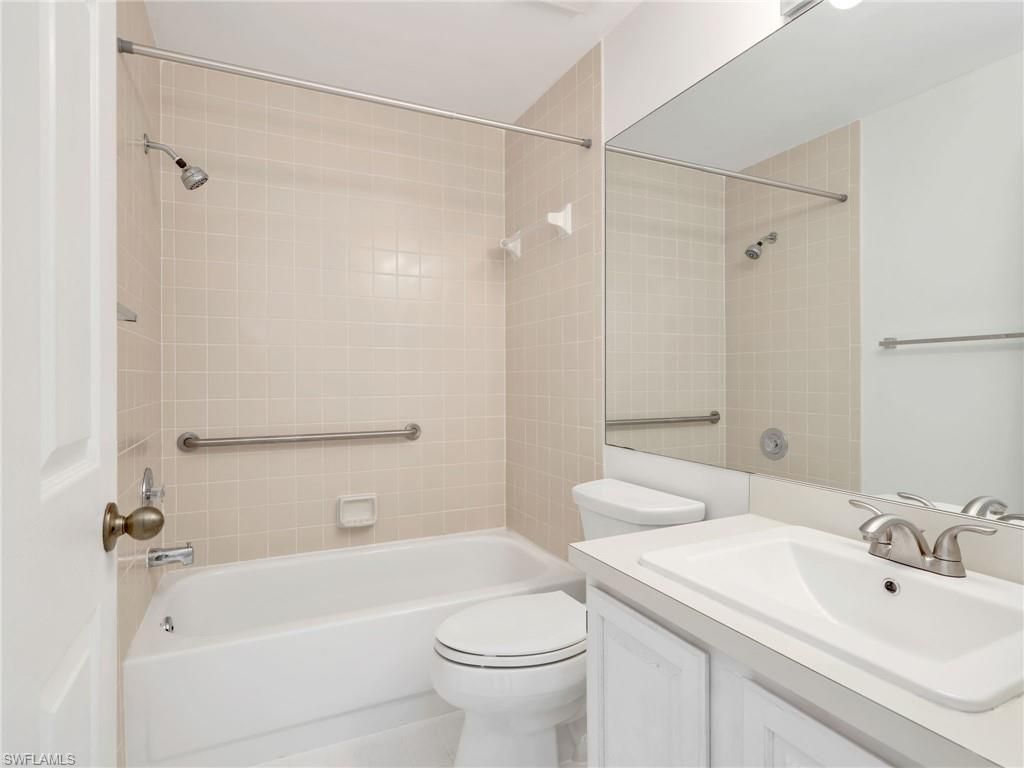 9851 Costa Mesa Ln, Unit 302, Bonita Springs, FL 34135 Photo