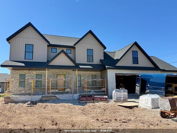 409 JERELYN COURT, Combined Locks, WI 54113
