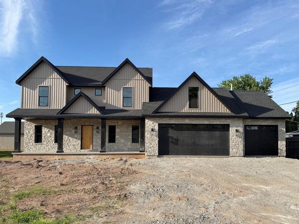 409 JERELYN COURT, Combined Locks, WI 54113