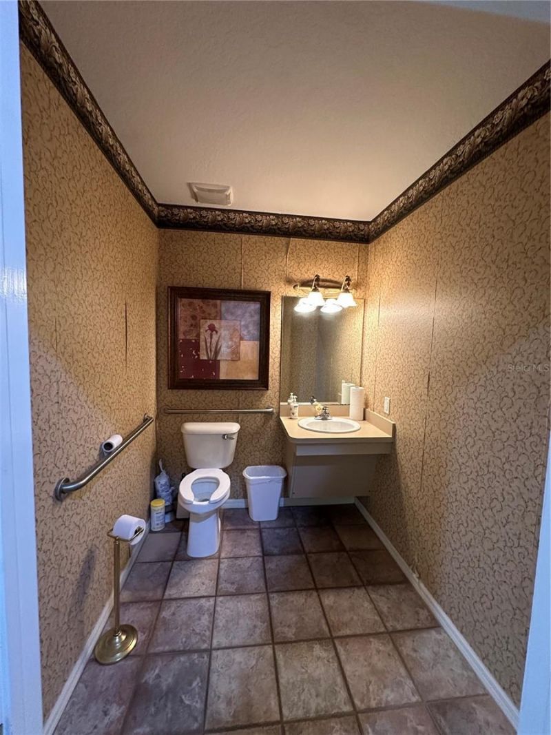 8345 Gunn Highway, Tampa, FL 33626 Photo