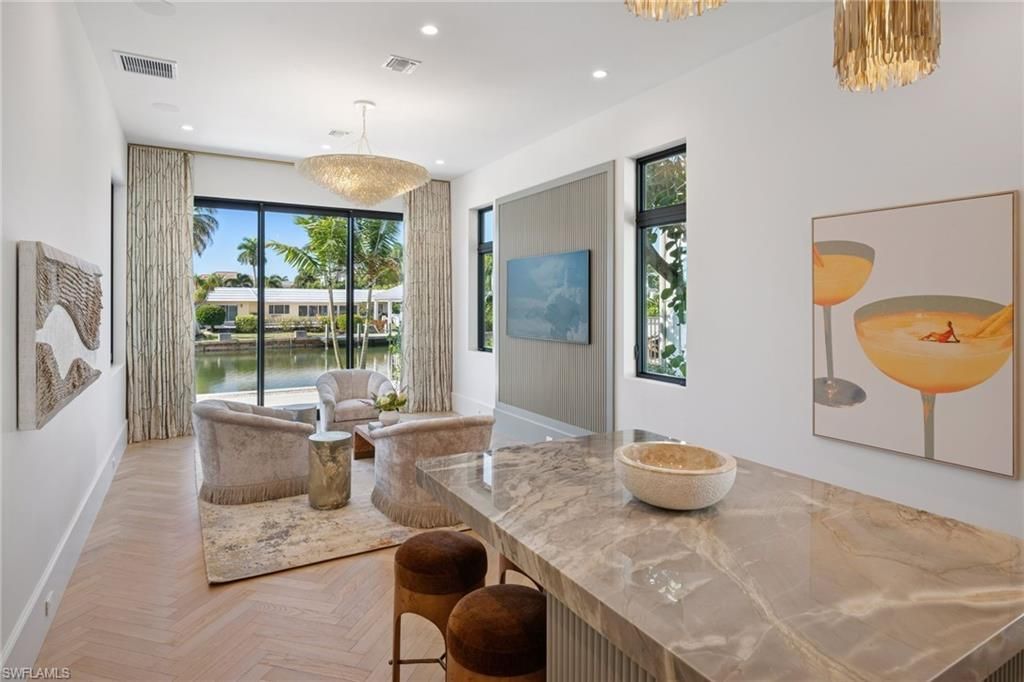 1990 7th St S, Naples, FL 34102 Photo