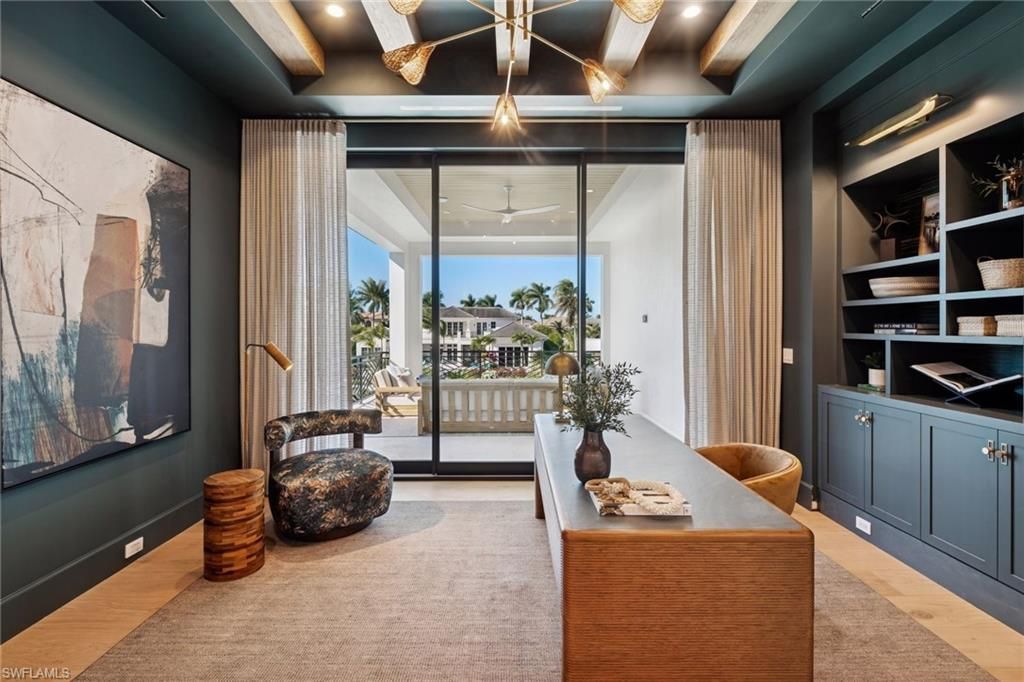 1990 7th St S, Naples, FL 34102 Photo