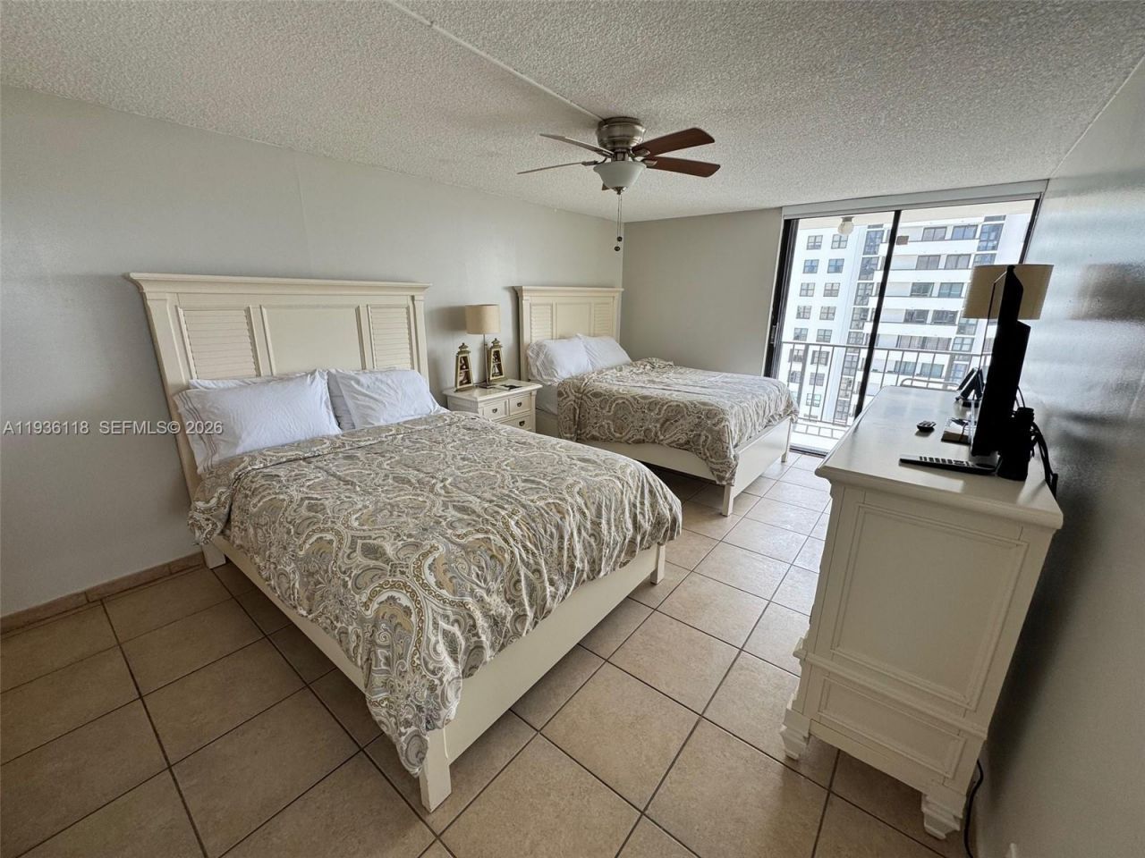 2625 Collins Ave, Unit 1801, Miami Beach, FL 33140 Photo