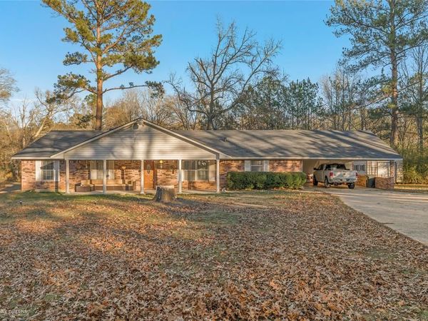 7880 Choctaw Lane, Shreveport, LA 71107