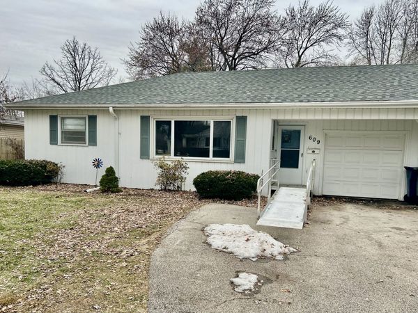 609 N Loomis Street, Naperville, IL 60563