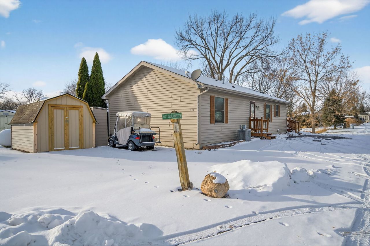 194 Fossil Cove Lane, Wilmington, IL 60481 Main Photo