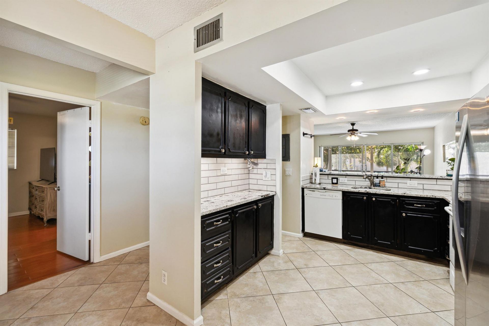 3075 E Gardens East Drive, Unit 32, Palm Beach Gardens, FL 33410 Photo
