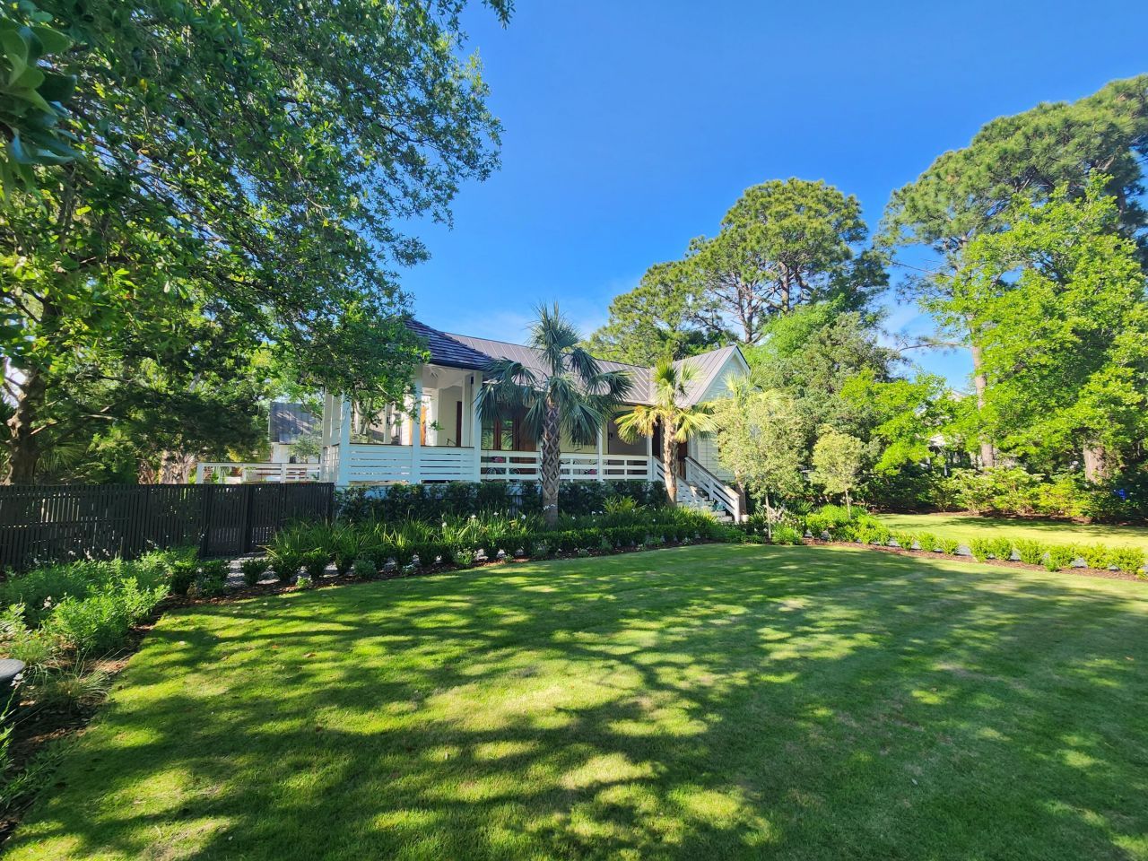 2808 Brooks Street Photo 4