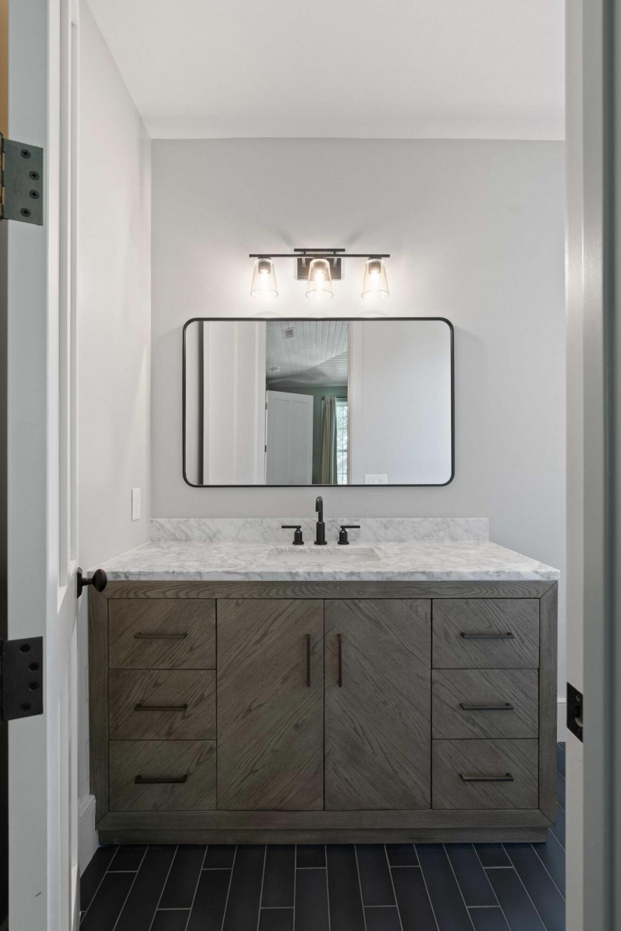 2808 Brooks Street Photo 52