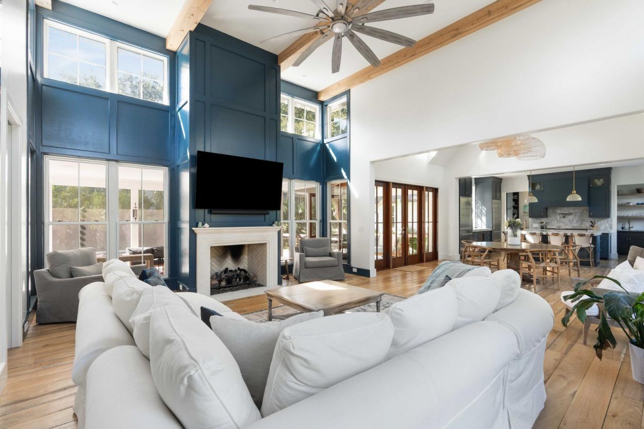 2808 Brooks Street Photo 6