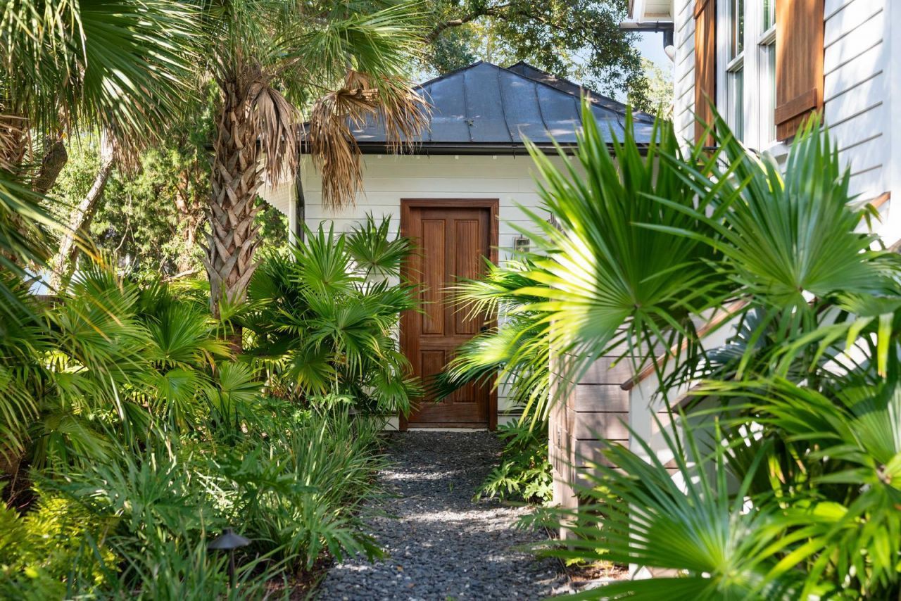 2808 Brooks Street Photo 92