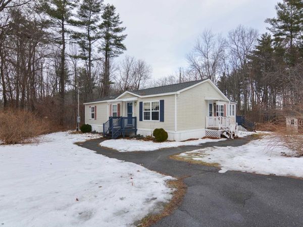 47 Campbell Street, Salem, NH 03079