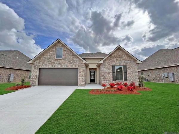 1540 Cavalry Ave, Zachary, LA 70791