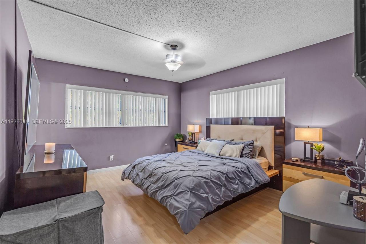 4900 Washington St , Unit 202, Hollywood, FL 33021 Photo