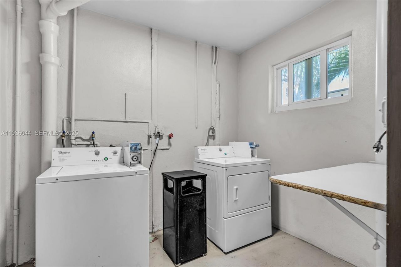 4900 Washington St , Unit 202, Hollywood, FL 33021 Photo