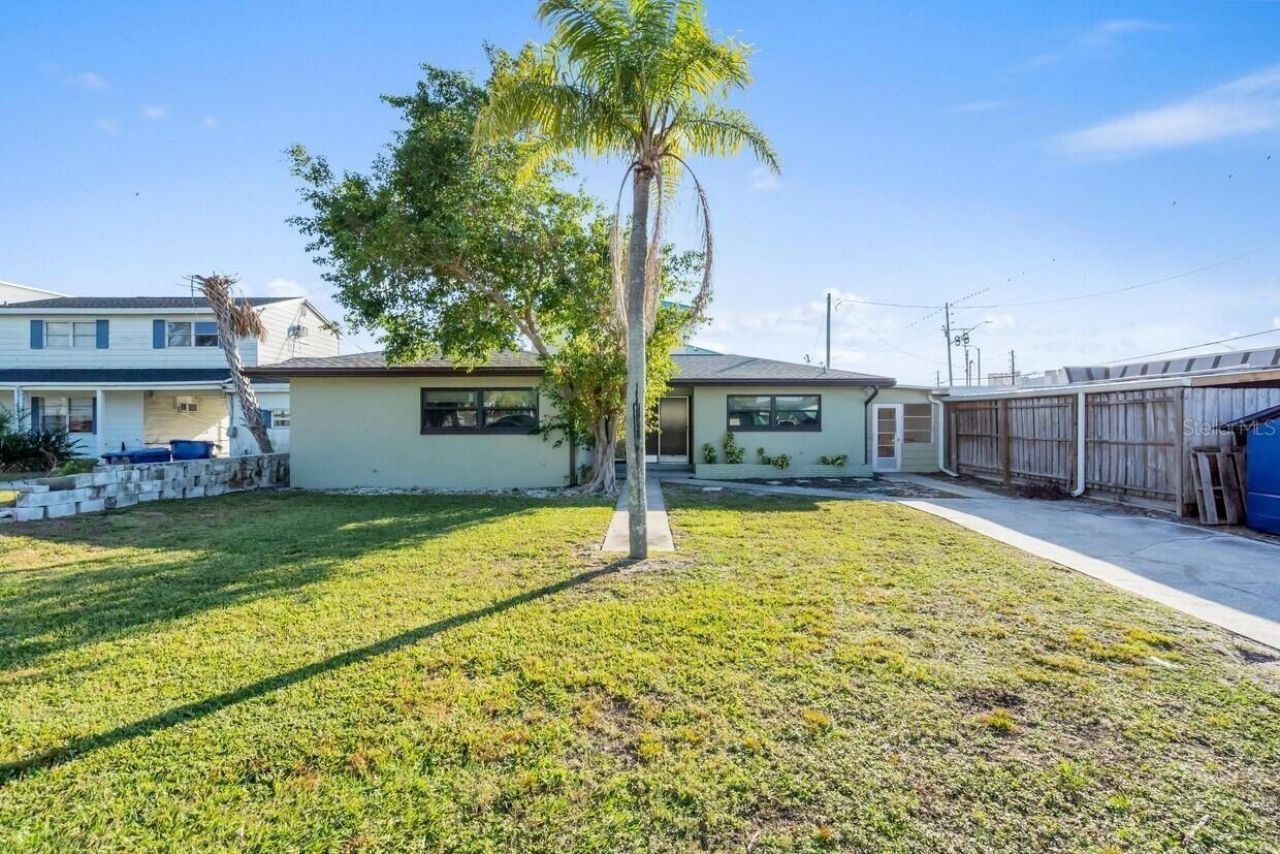 6860 Park Street S, South Pasadena, FL 33707 Photo