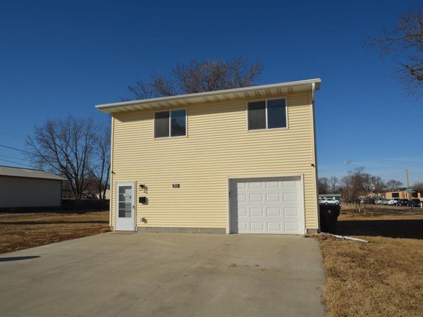 701 Wright Ave, Sioux City, IA 51109