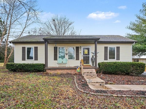 4918 Woodrow Rd, Woodlawn, TN 37191