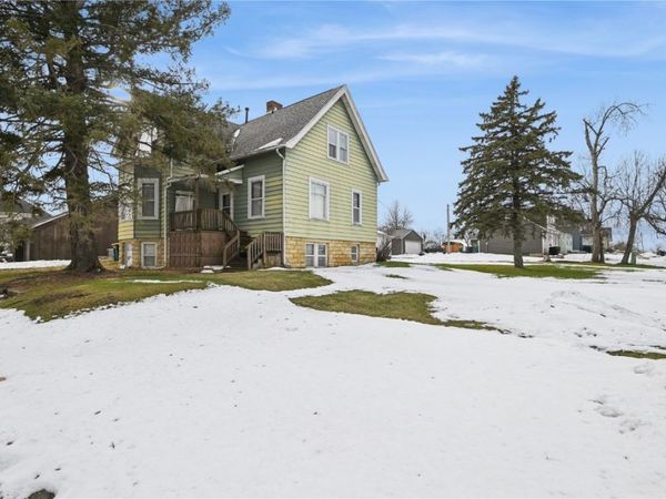 205 2nd Avenue, Atkins, IA 52206