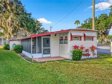 684 CINDI AVENUE, LEESBURG, FL 34788