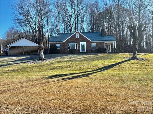 3391 Asbury Road, Mount Airy, NC 27030