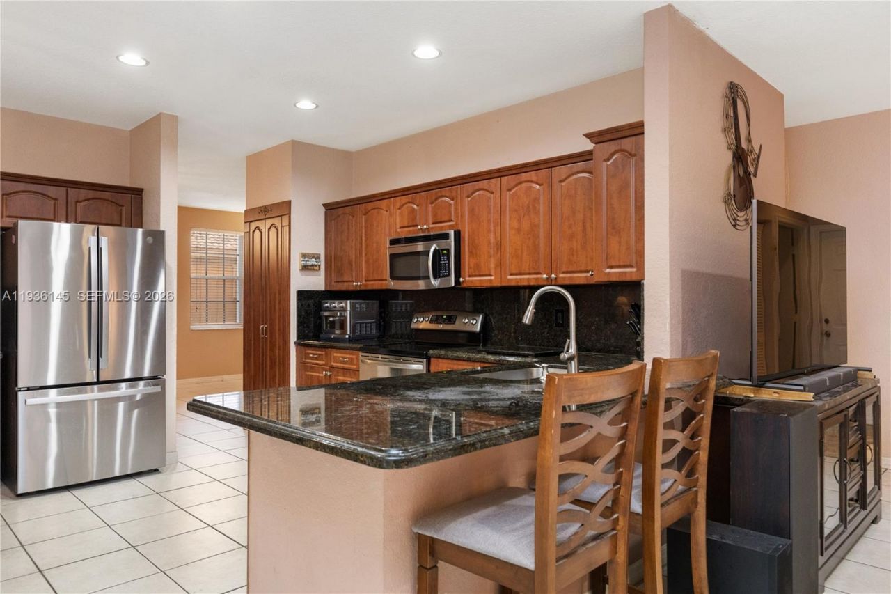 1140 Cedar Falls Dr, Weston, FL 33327 Photo