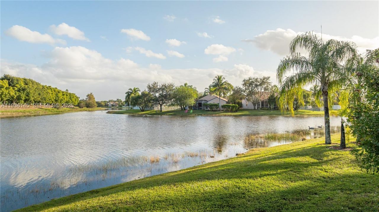 1140 Cedar Falls Dr, Weston, FL 33327 Photo