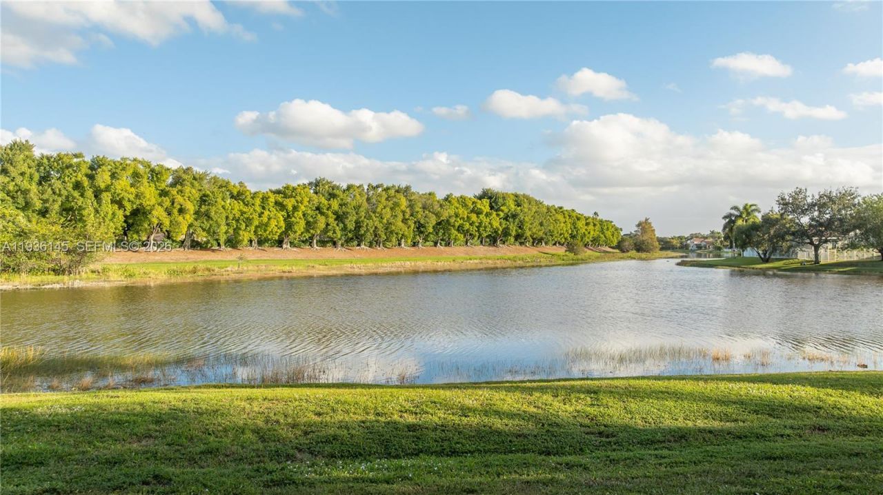 1140 Cedar Falls Dr, Weston, FL 33327 Photo