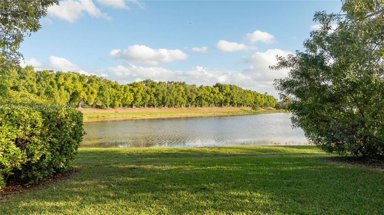 1140 Cedar Falls Dr, Weston, FL 33327 Photo