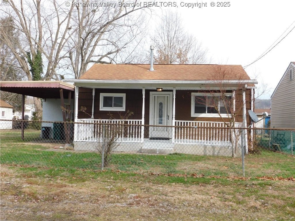 112 Pennsylvania Avenue N, Saint Albans, WV 25177 Main Photo