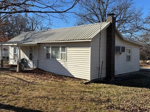 305 Lorton Avenue, Disney, OK 74340