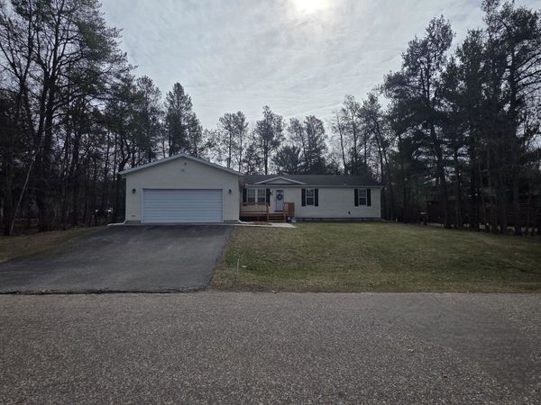256 Dogwood Lane, Wisconsin Dells, WI 53965