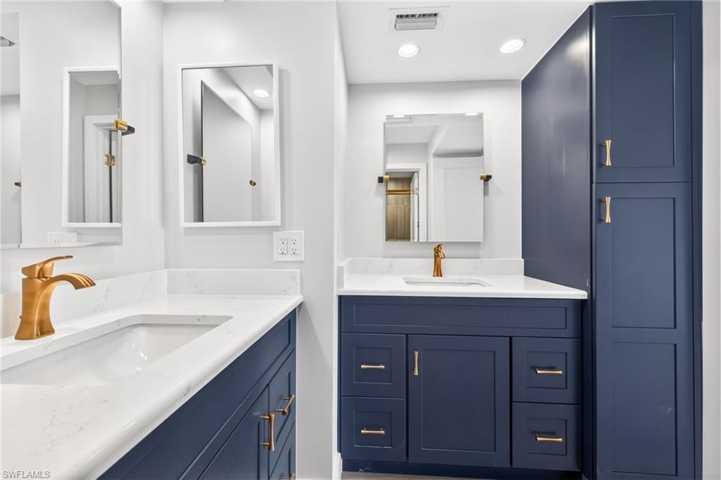 2311 W Gulf Dr, Unit 13, Sanibel, FL 33957 Photo