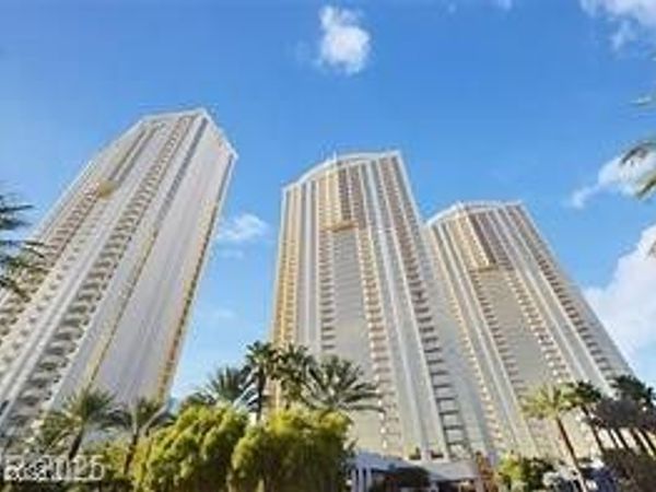 125 E Harmon, Unit 2016, Las Vegas, NV 89109