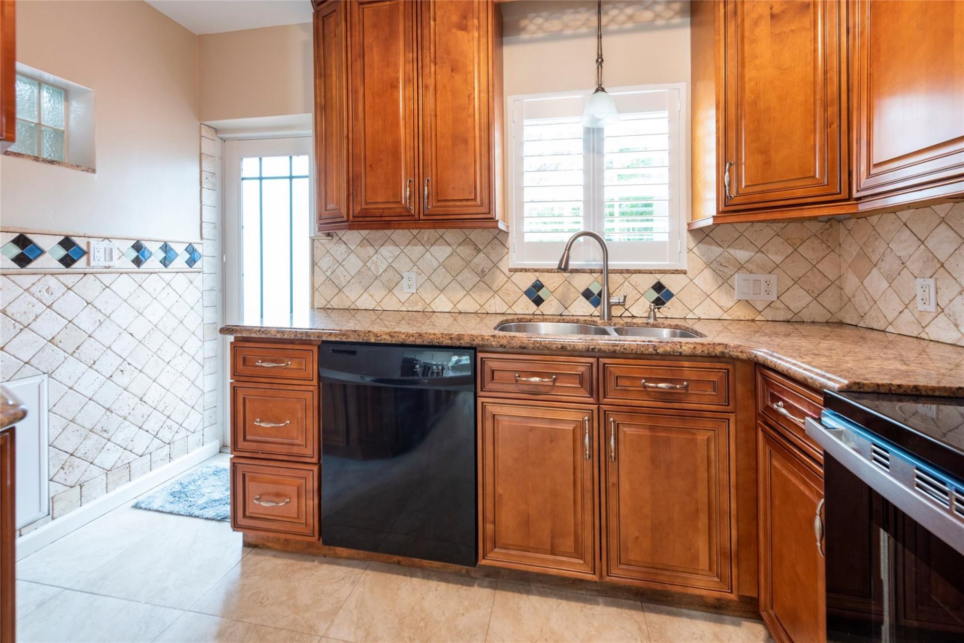1225 NW 4th Avenue, Fort Lauderdale, FL 33311 Photo