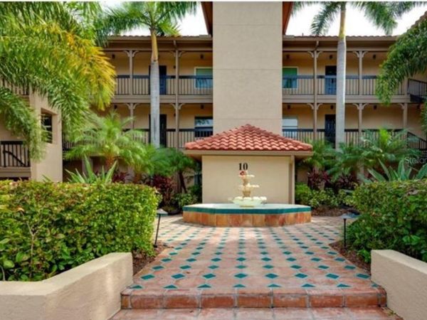 2400 FEATHER SOUND DRIVE, Unit 1031, CLEARWATER, FL 33762