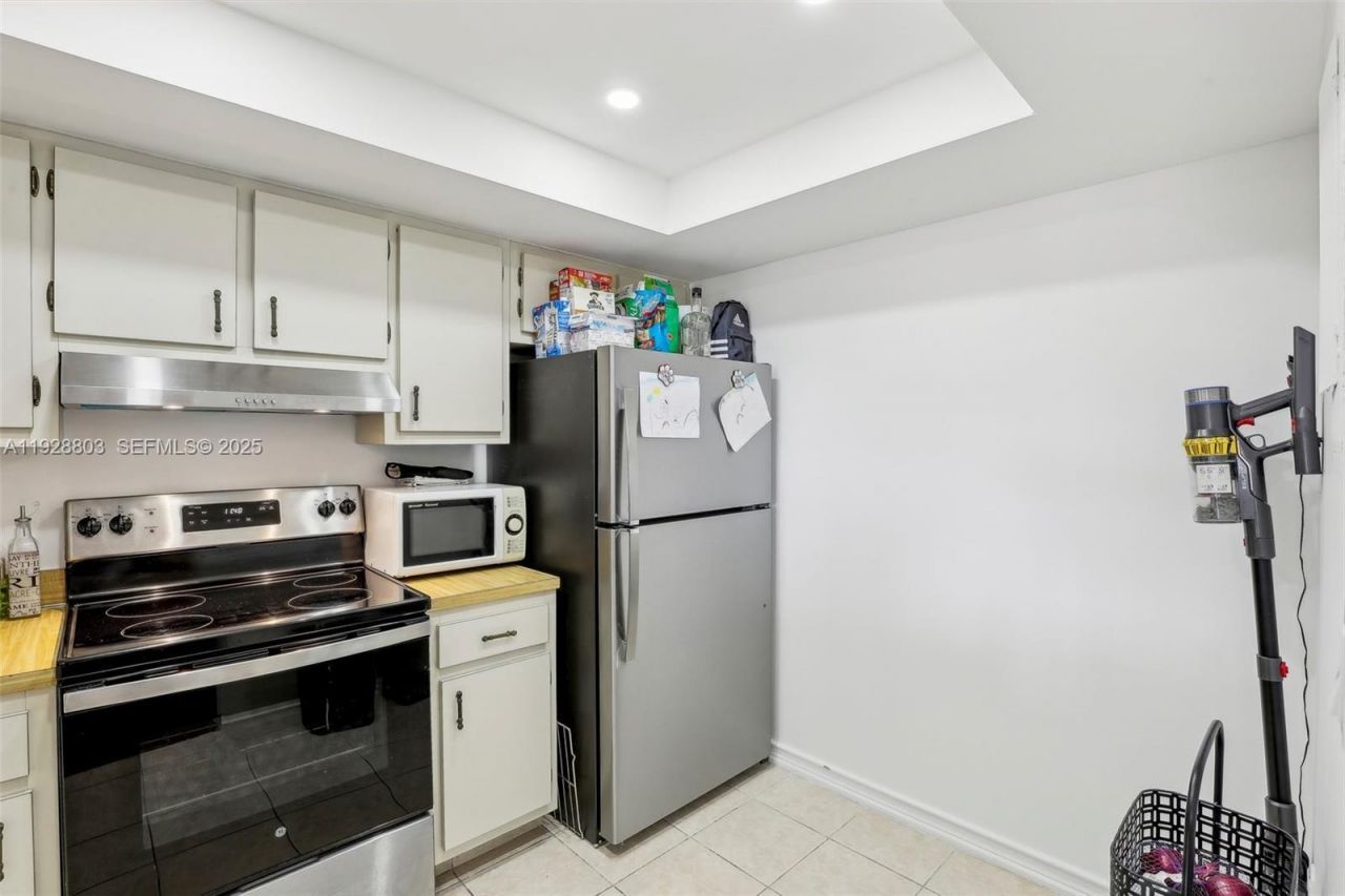 5570 NW 44th St, Unit 510A, Lauderhill, FL 33319 Photo