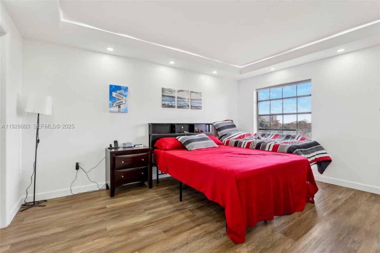 5570 NW 44th St, Unit 510A, Lauderhill, FL 33319 Photo