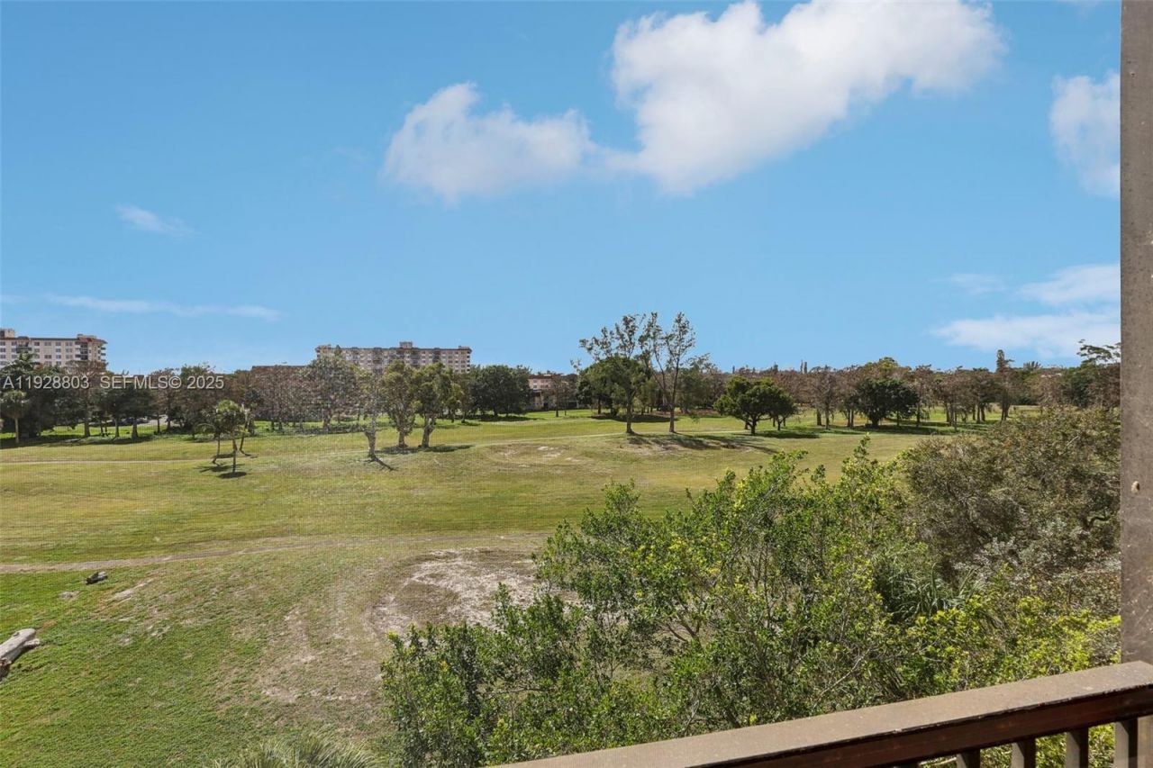 5570 NW 44th St, Unit 510A, Lauderhill, FL 33319 Photo